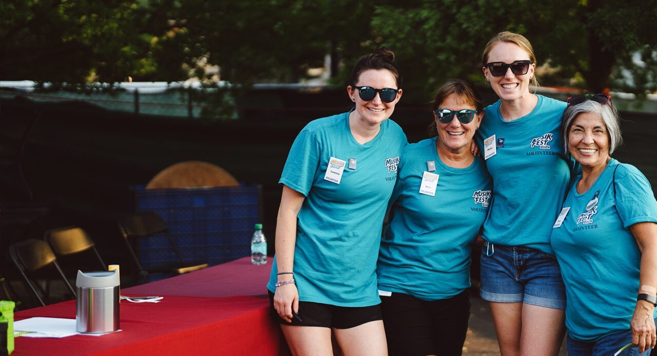 GETINVOLVED_volunteer3_1440x780